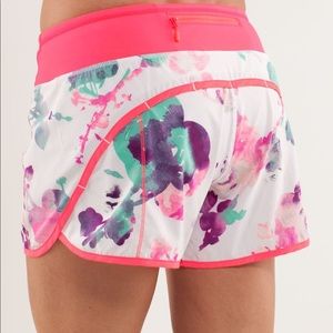 Lululemon Blurred Blossom Shorts - RARE